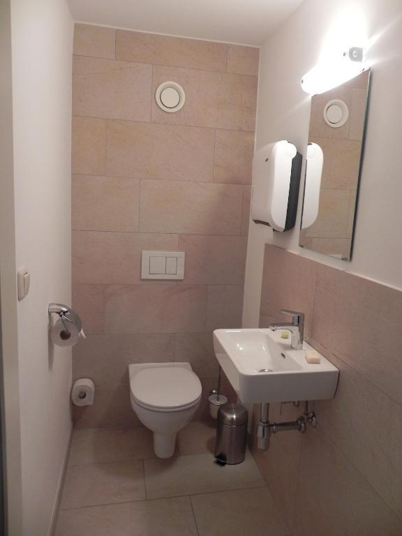 Hotel Garni Wieshof เราริส ภายนอก รูปภาพ